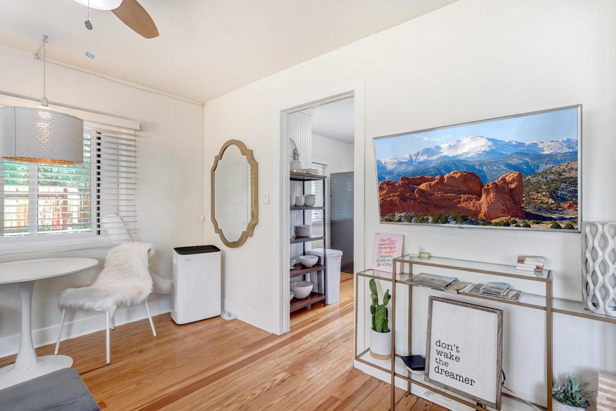 Villa Vintage Tiny House Cute 1Bdrm Big Appeal Colorado Springs Exterior foto